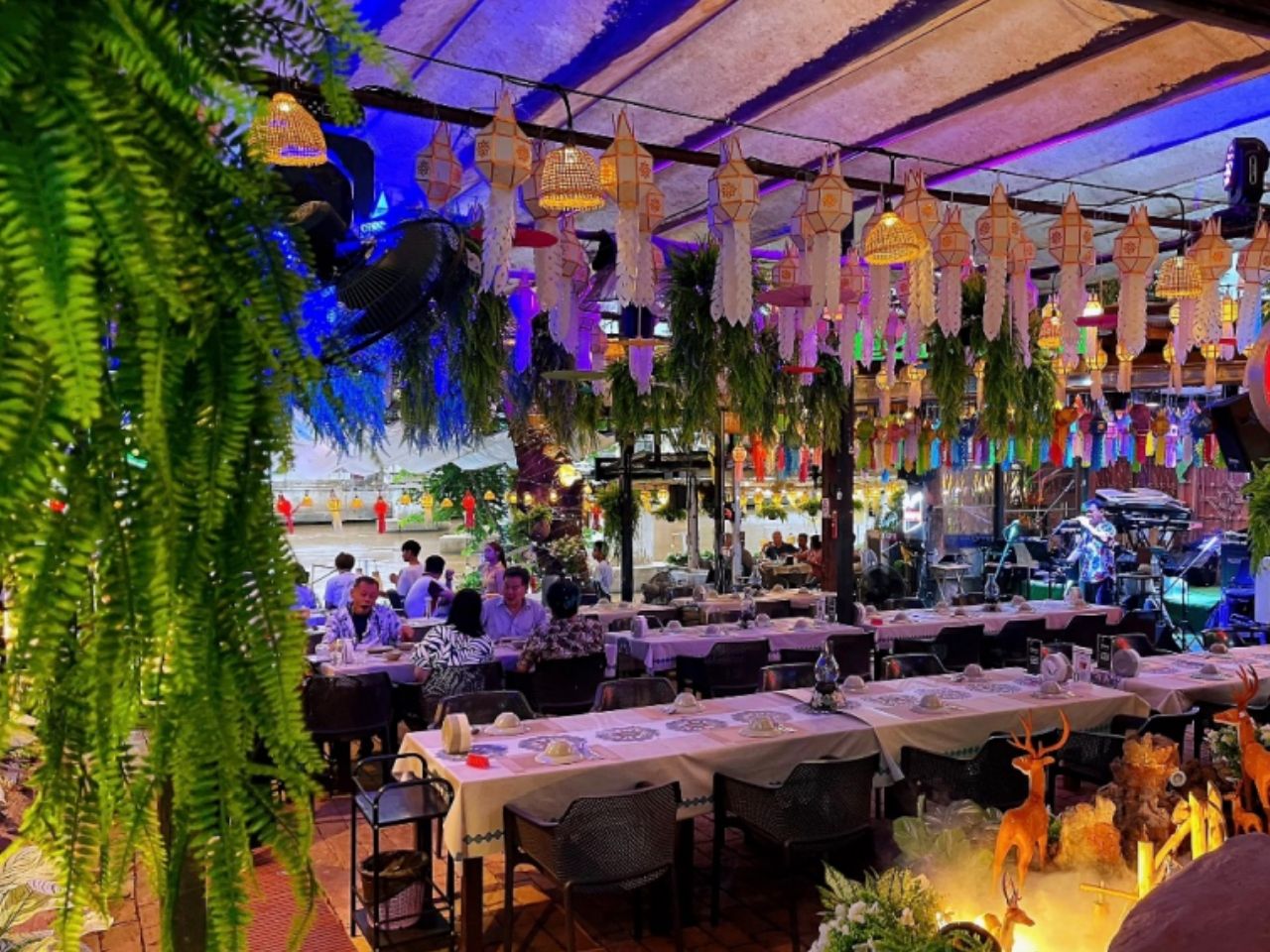 Ping River Evening Dining