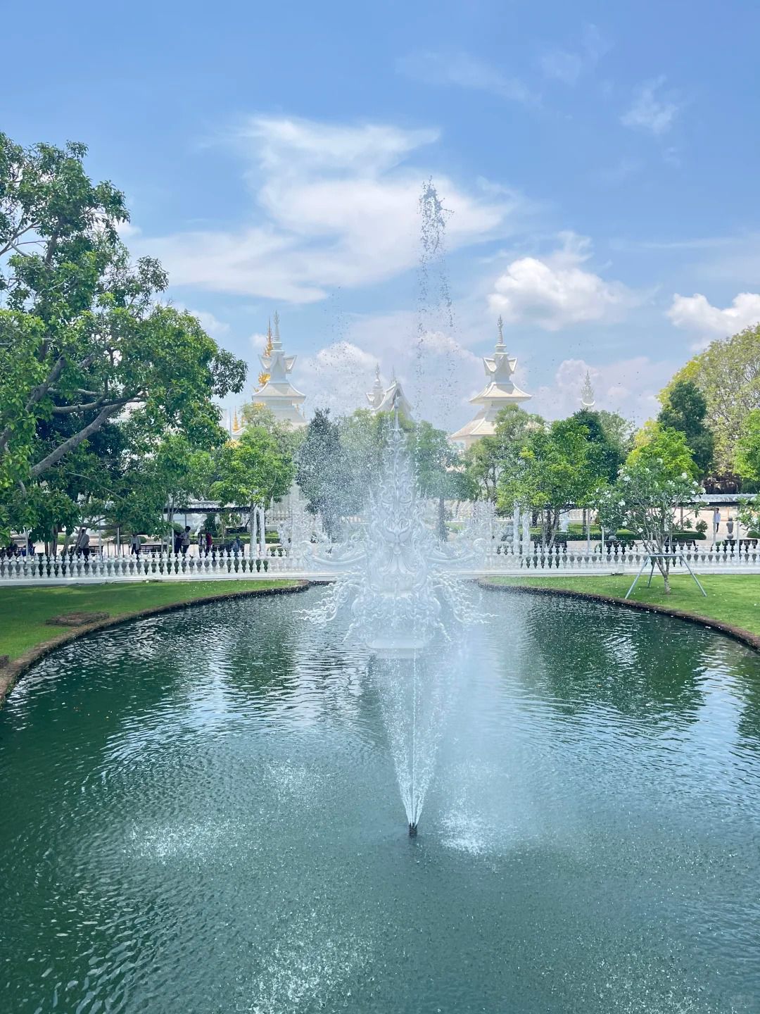 Wat Rong Khun 3